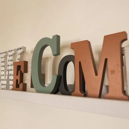 Simon - Latre Location