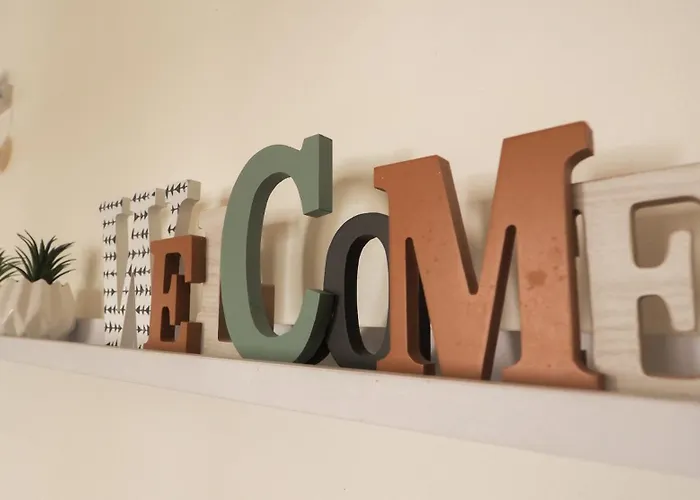 Simon - Latre Location